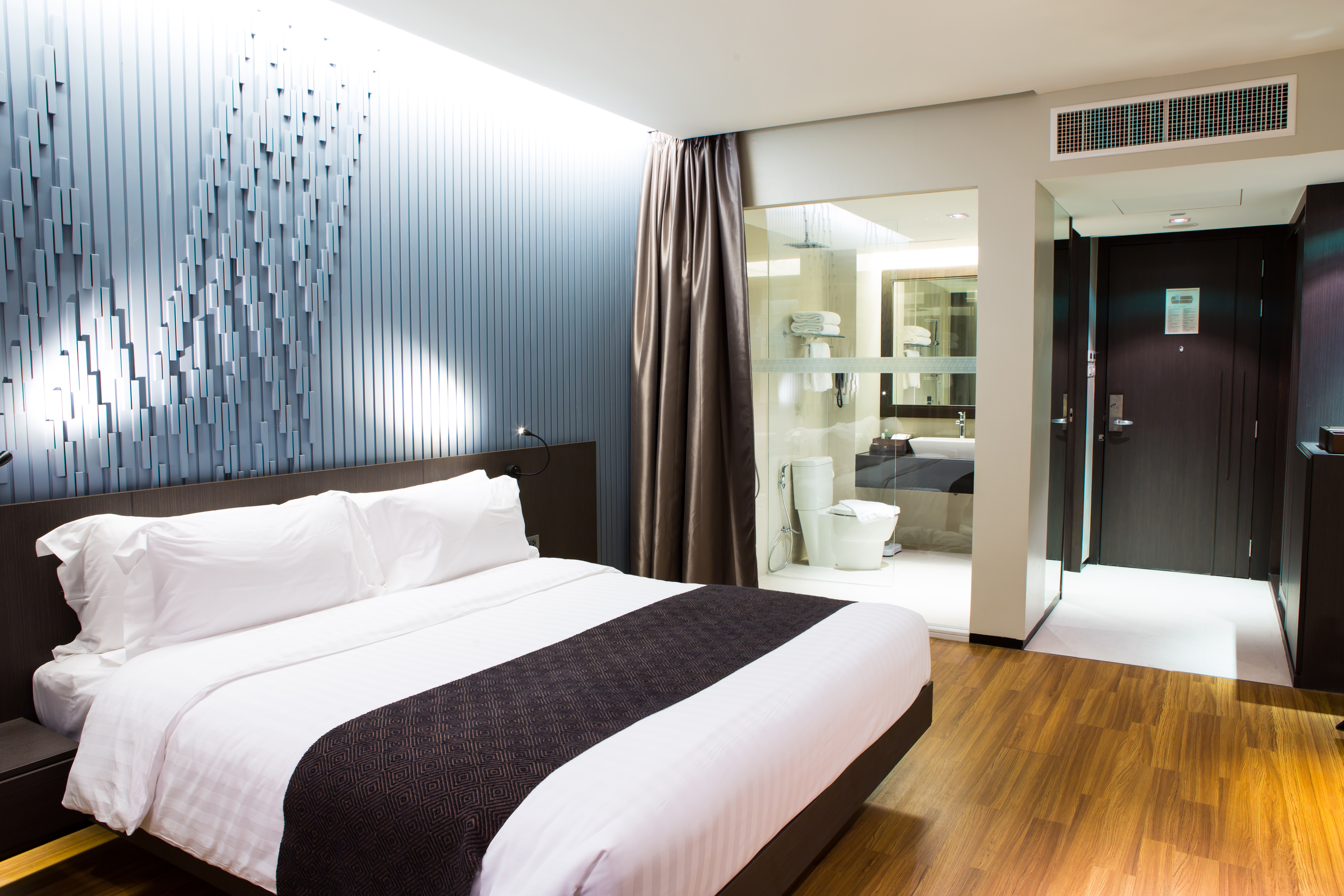 room-img